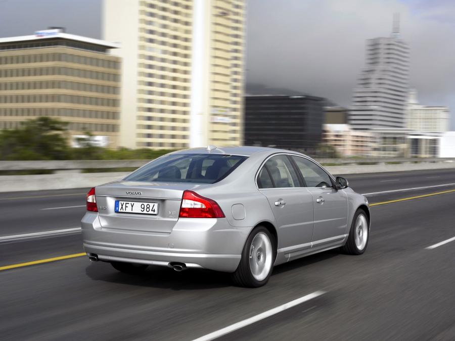  Volvo S80 V8 2007 года  (фото 17 из 69)
